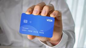 Как получить карту Visa в России